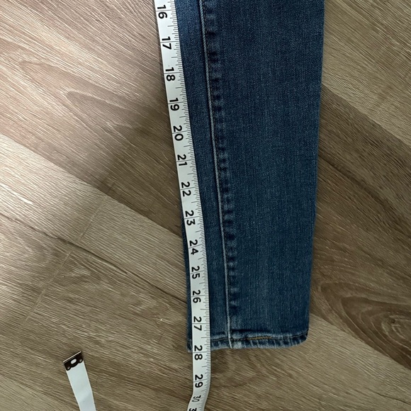 Levi's Blue Skinny Jeans with Distressed Details - Picture 5 of 5